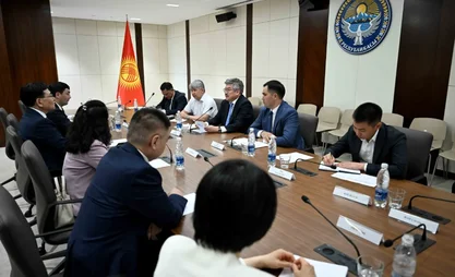 Kyrgyz state secretary discusses development of strategic partnership with Chinese delegation