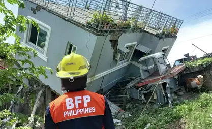 Up to 60 feared dead in strong quake in Philippines