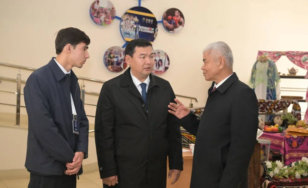 2GzUWo6BEXbE9YDsW471sq1Ml4oJa8Q2_front