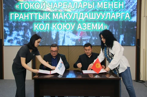 3_z7MKoTa.max-2560x1440.format-webp.jpegquality-90.webp