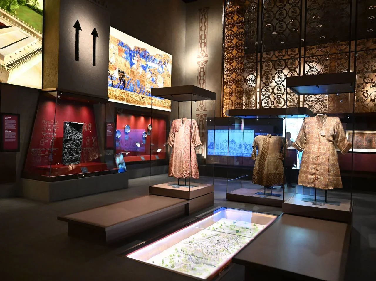 {{ item.title }}