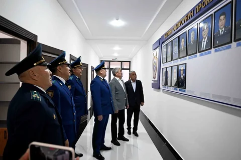 52607290255487_btLkSa7.max-2560x1440.format-webp.jpegquality-90.webp