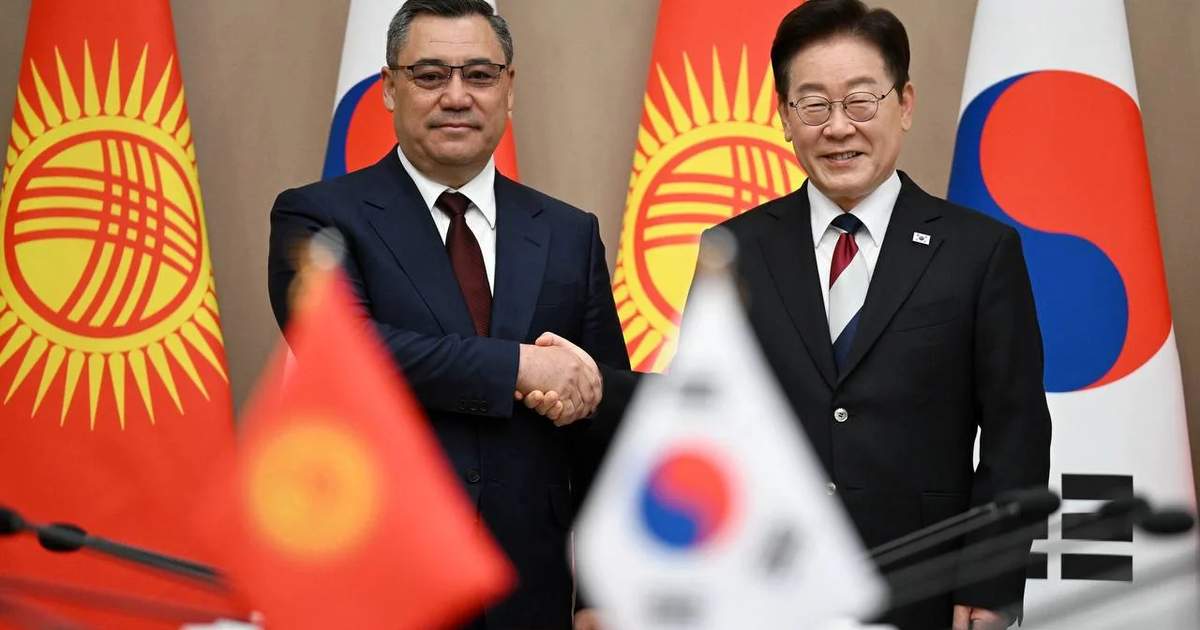 Kyrgyz and Korean presidents hold talks in Seoul