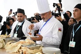 53503786467172_dv8fGTD.max-2560x1440.format-webp.jpegquality-90.webp