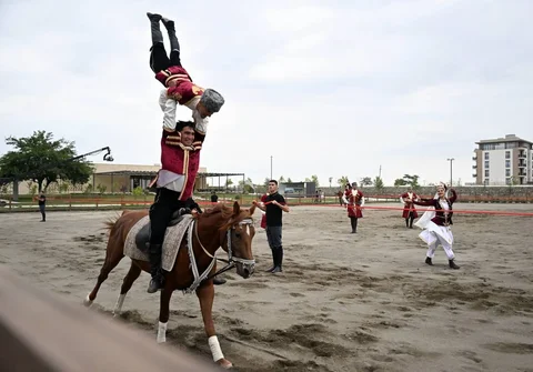 54203361134128_2e4Mmsw.max-2560x1440.format-webp.jpegquality-90.webp