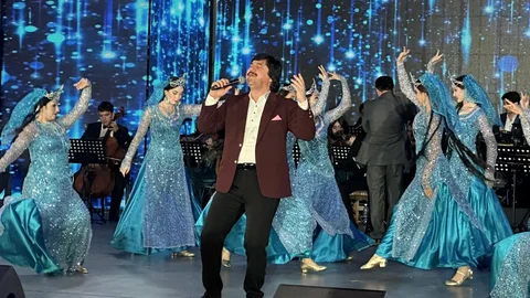 703914909_1281.max-2560x1440.format-webp.jpegquality-90.webp