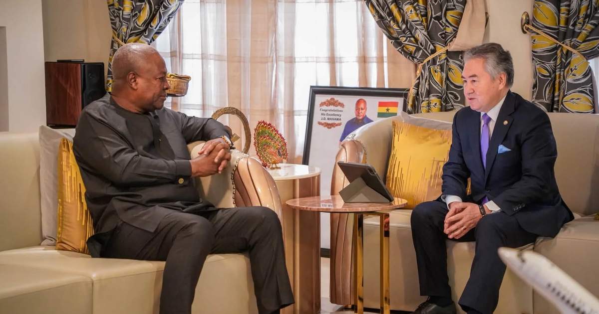 Kyrgyz FM Kulubaev meets with Ghanaian President John Mahama