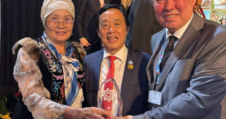 Kyrgyz businesswoman wins international award in Rome