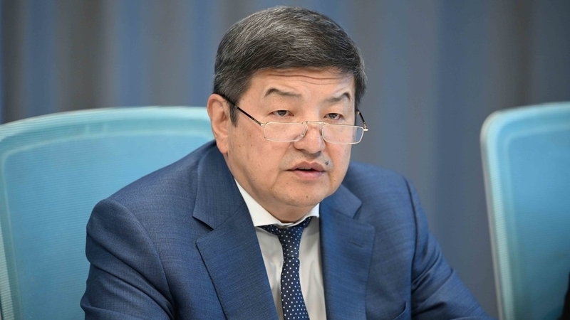 A. Zhaparov