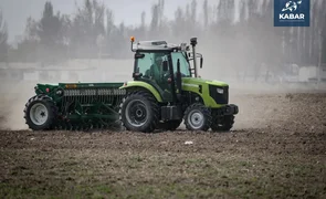 Agro technika in the field.webp