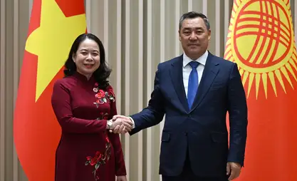 Kyrgyz president meets vice president of Vietnam