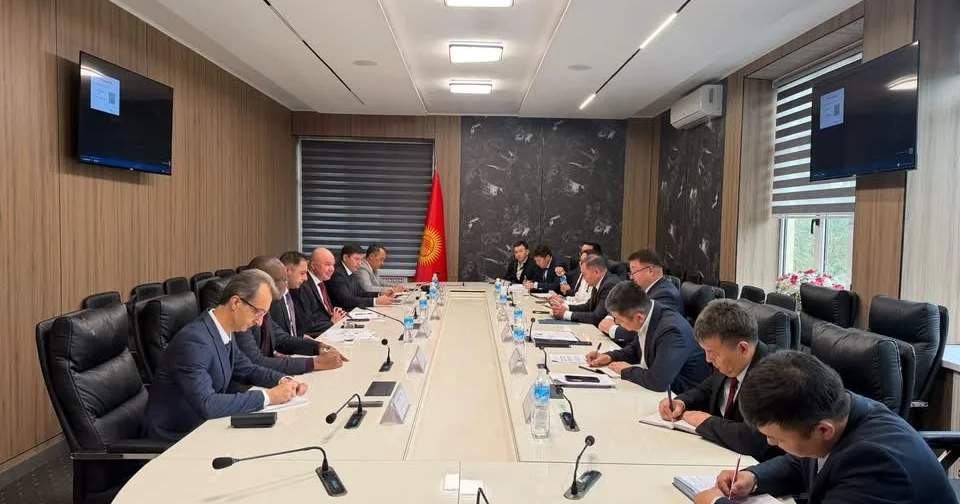 Kyrgyzstan, IsDB discuss new energy projects