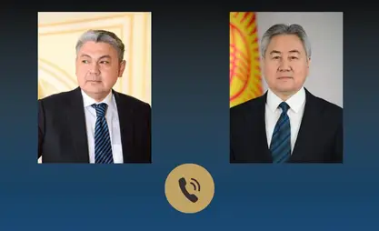 Kyrgyz, Kazakh FMs hold phone conversation
