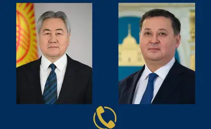 Kyrgyz and Kazakh FMs hold phone conversation
