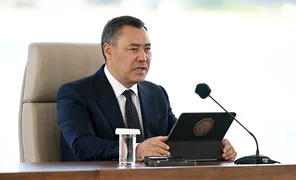 President Zhaparov at IK.webp