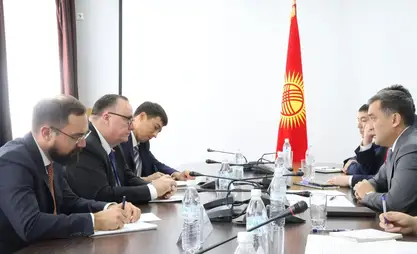 Kyrgyz labor minister meets US Ambassador