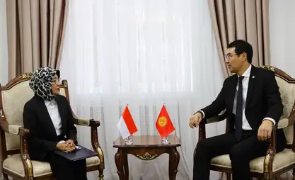Kyrgyz deputy FM receives copies of credentials from Indonesian ambassador