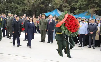 Kyrgyz ambassador takes part in memorial ceremony for 80th anniversary of Victory in Great Patriotic War in Hebei Province