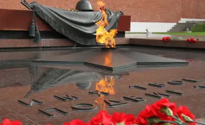 Speakers of parliaments of Kyrgyzstan, Russia, Kazakhstan, Tajikistan and Belarus lay wreath at Eternal Flame