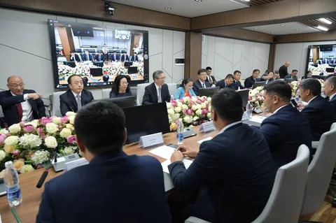 b3e52e5c-0c9d-.max-2560x1440.format-webp.jpegquality-90.webp