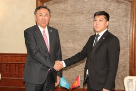 bilateral-meeting-of-the-ots-secretary-general-with-the-minister-of-higher-education-and-innovation-of-the-kyrgyz-republic.jpg