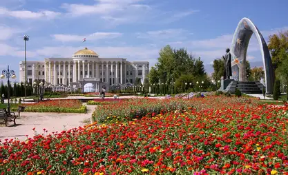 Tajikistan unveils green energy roadmap at international conference in Dushanbe