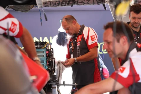 e27cef62-f132-.max-2560x1440.format-webp.jpegquality-90.webp