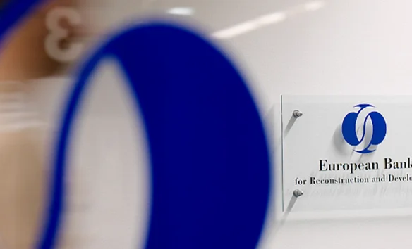 ebrd_logo_on_building_230724_2.jpeg