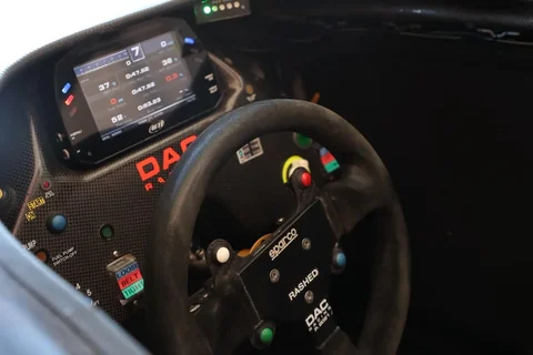 f1dab826-ce27-.max-2560x1440.format-webp.jpegquality-90.webp