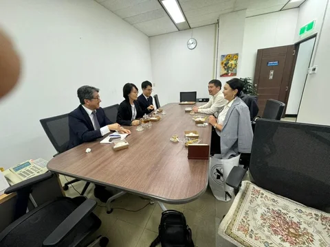 hd-17613031492_sIiSmzs.max-2560x1440.format-webp.jpegquality-90.webp