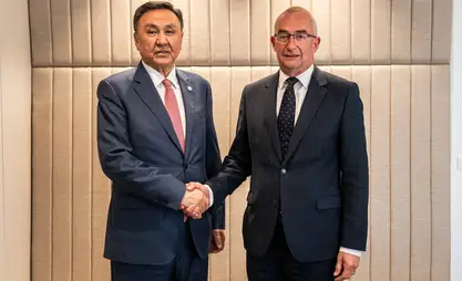 OTS Secretary General Omuraliev meets with  Hungarian State Secretary  Péter Sztáray