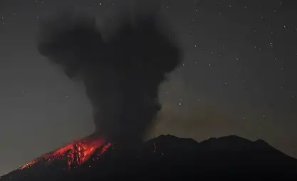 Sakurajima volcano erupts in southwest Japan, creating 4,400 m-high plume