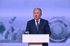 kasymaliev in award ceremony.webp
