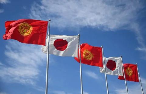 kyrg japan flags.webp