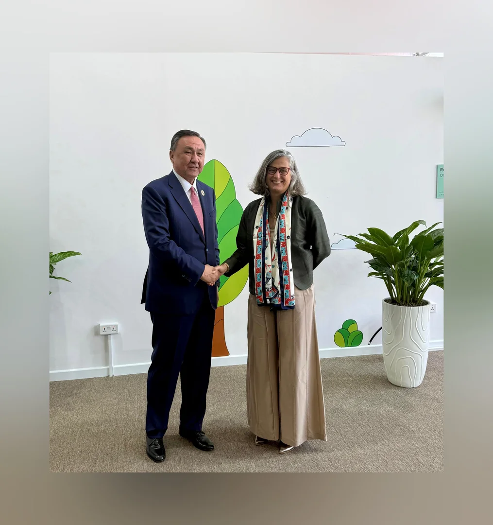 ots-secretary-general-met-with-executive-director-of-un-habitat-on-the-sidelines-of-wuf13.jpg