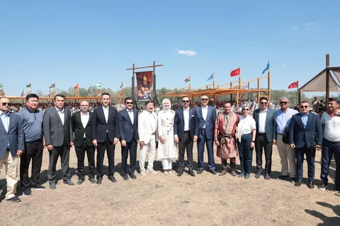 ots-secretary-general-participated-in-the-great-hun-turkic-kurultaj-in-hungary_3.jpg