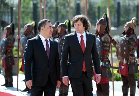 photo_52875665_DdgJIw1.max-2560x1440.format-webp.jpegquality-90.webp