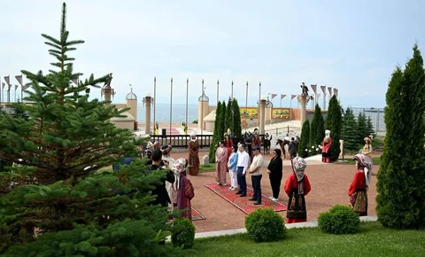 photo_53080243_w9FnGJz.max-2560x1440.format-webp.jpegquality-90.webp