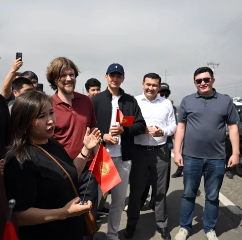 photo_53301208_YUscpvN.max-2560x1440.format-webp.jpegquality-90.webp