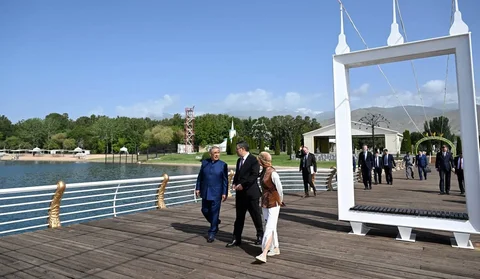 photo_53369095_y6J7g9q.max-2560x1440.format-webp.jpegquality-90.webp