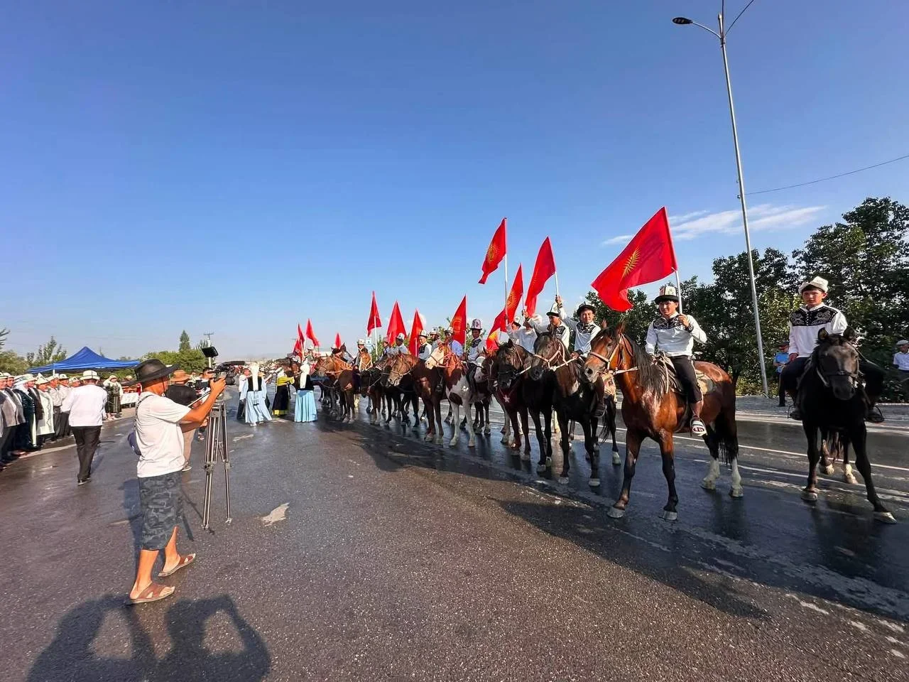 {{ item.title }}