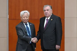 rahmon_jin_liqun.jpg