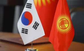 s.korea+kyrgyz flag.webp