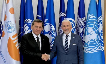 shombi_sharp_meredov.jpg