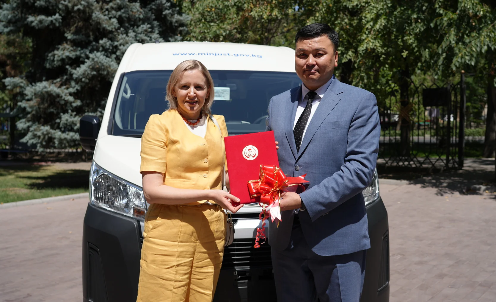 undp-kg-soc-coh-bus-solidarity-2025.jpg