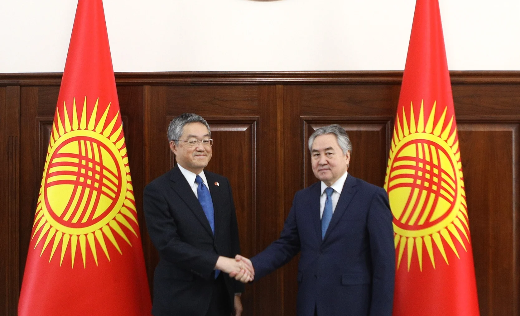 whatsapp_image_2024-11-19_at_12_18_03